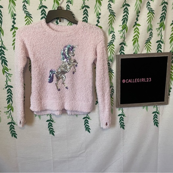 Size 7 GIRLS Fuzzy Sequin Unicorn Sweater with Finger Holes C2 - Picture 1 of 7